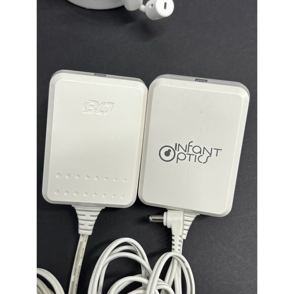 2 Infant Optics DXR-8 Replacement Wireless CAMERA ONLY White W/ AC Power Adapter - Picture 7 of 8